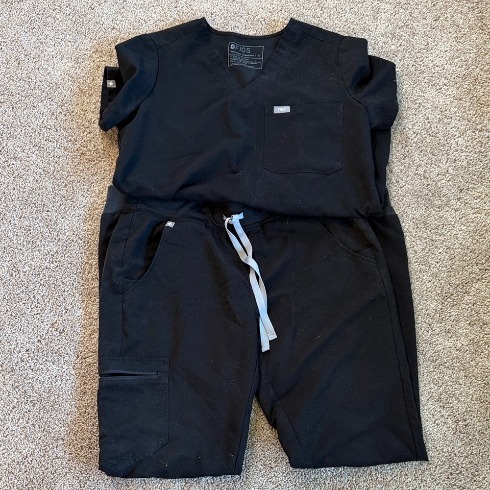 Figs Black Scrub Set with Drawstring